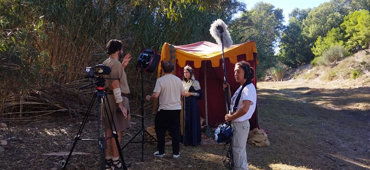 De izquierda a derecha: el actor Jesús Teatino; el director, Óscar Parra de Carrizosa; la actriz Laura Lebó y Laly San Nicolás, directora de arte | El corto ‘Esa noche en Belén’ se estrenará el 1 de diciembre en YouTube 