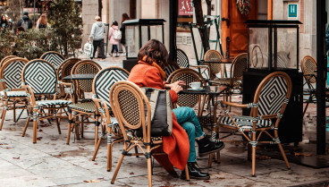 Un turista se queja por no poder entrar en una cafetería de Cazorla y la razón que alega el dueño pone los pelos de punta: "Tenías"